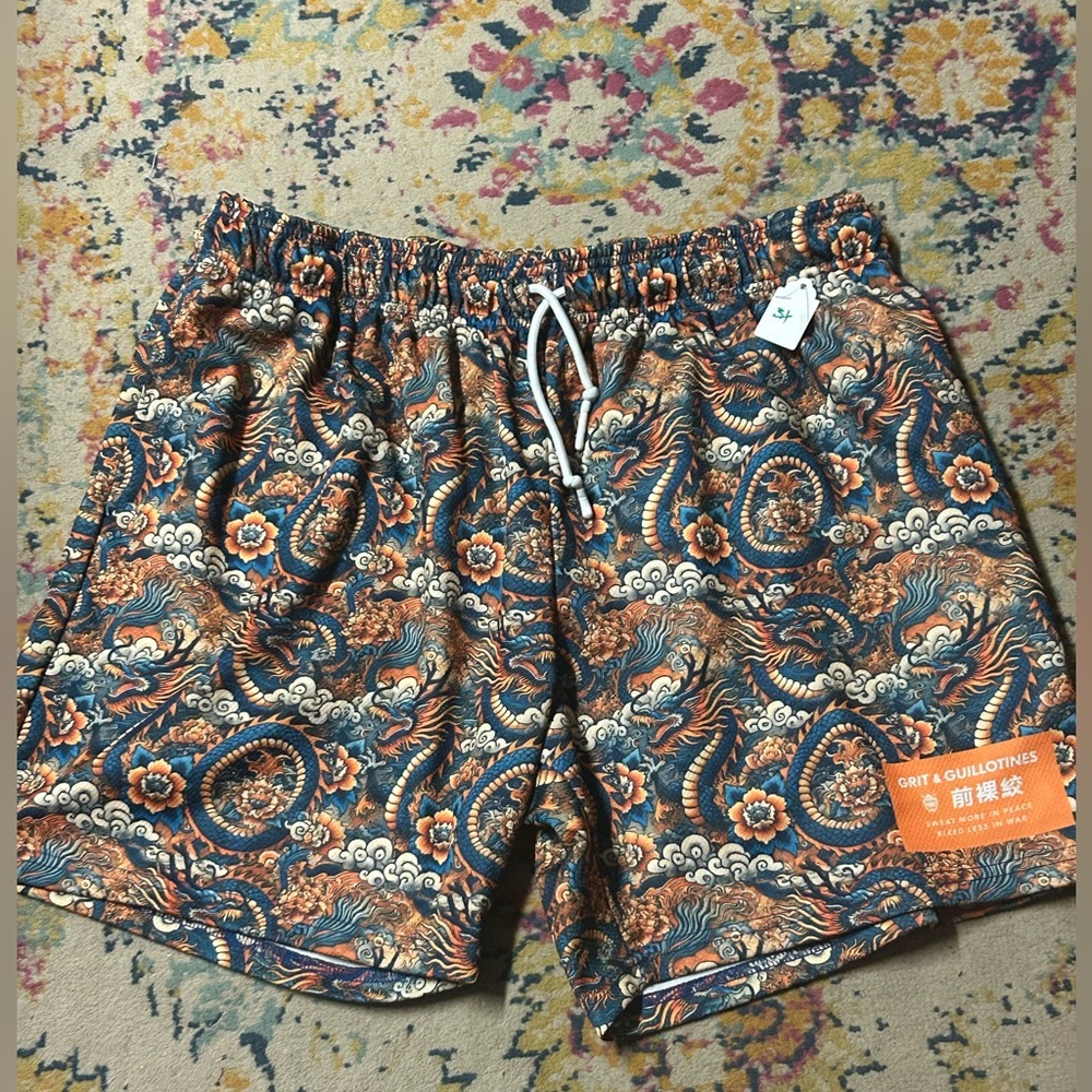 Men's Grit & Guillotines Dragon Print Shorts - Multicolor‎